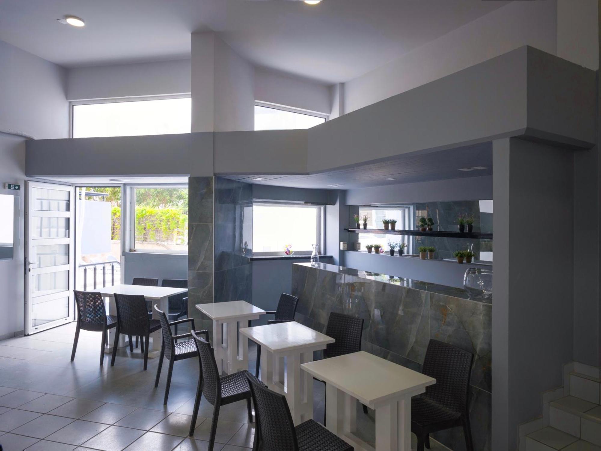 Simple Hotel Hersonissos Blue エクステリア 写真